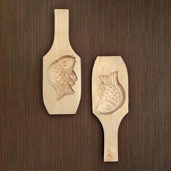 Wooden fish cake mold 0