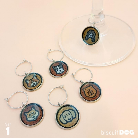 Set 1 - 6-Piece biscuitDOG wine glass charms 0