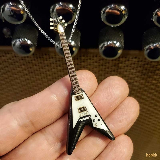 Miniature guitar pendant - Flying V #0003 4