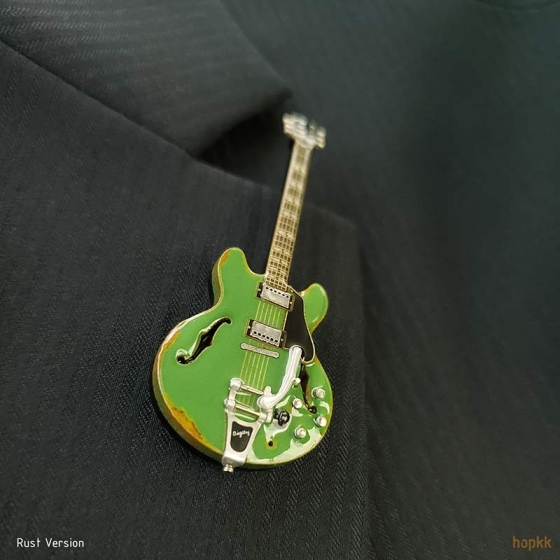 Miss you, Jack - rust version miniature guitar lapel pin - #01 2