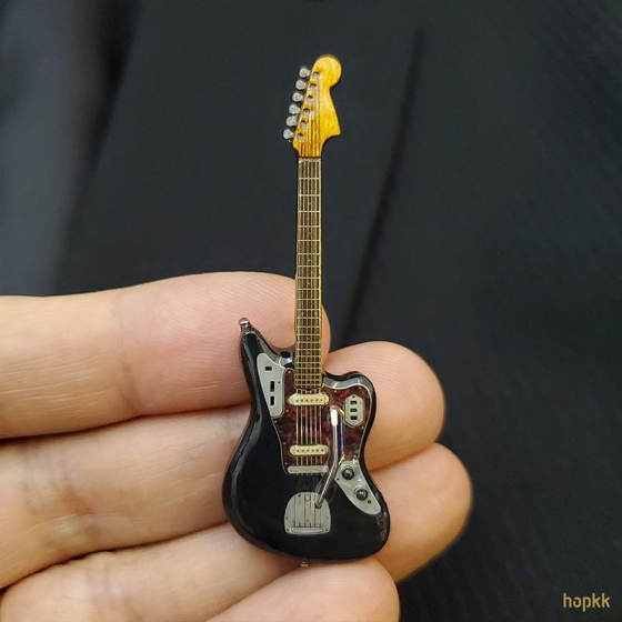 Miniature black guitar lapel pin - Jaguar #0002 1