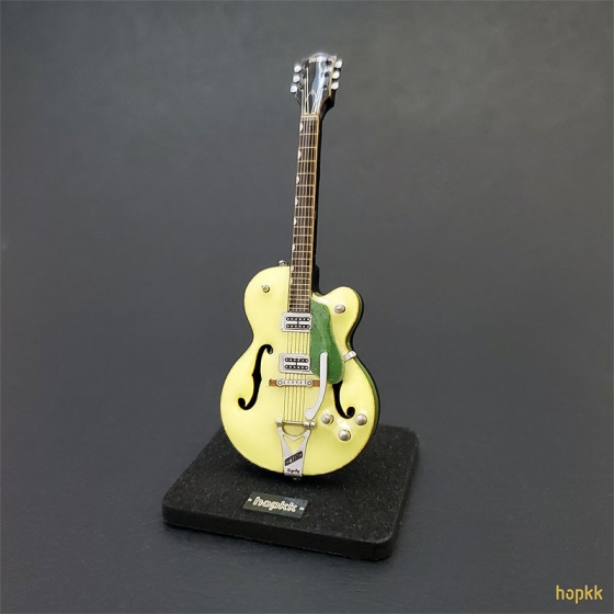 Miniature guitar lapel pin - Smoke Green #0003 (G6118T) 4