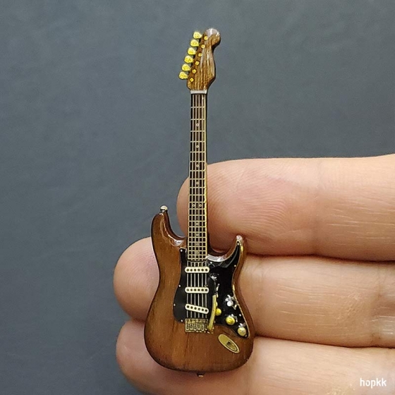 Miniature wood color guitar lapel pin - Strat #0007 1