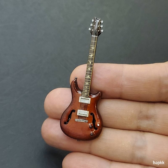 Miniature wood color hollow guitar lapel pin - PRS #0007 2
