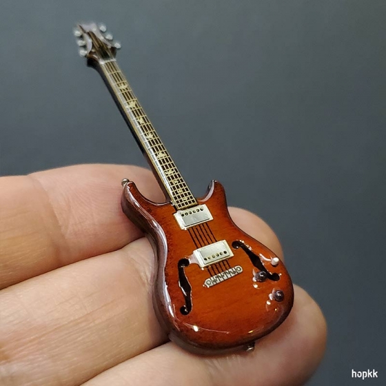 Miniature wood color hollow guitar lapel pin - PRS #0007 3