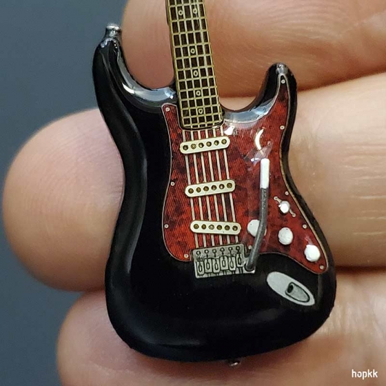 Miniature black color with rosewood pattern guitar lapel pin - Strat #0005 3
