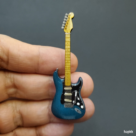 Miniature blue + black guitar lapel pin - Strat #0006 1